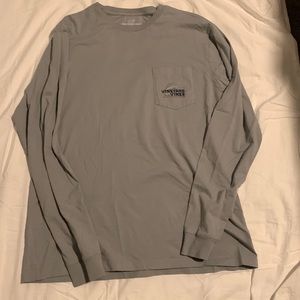 Vineyard Vine Grey long sleeve shirt-size Medium